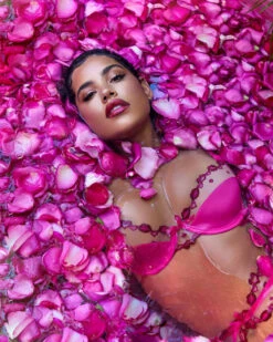 Roma R-LI537, Kiss & Tell Bra & Garter Set -Funky Lingerie Outlet LI537 ED2 27730.1669970319